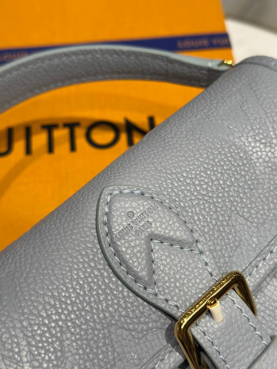 СУМКА LOUIS VUITTON детальное фото