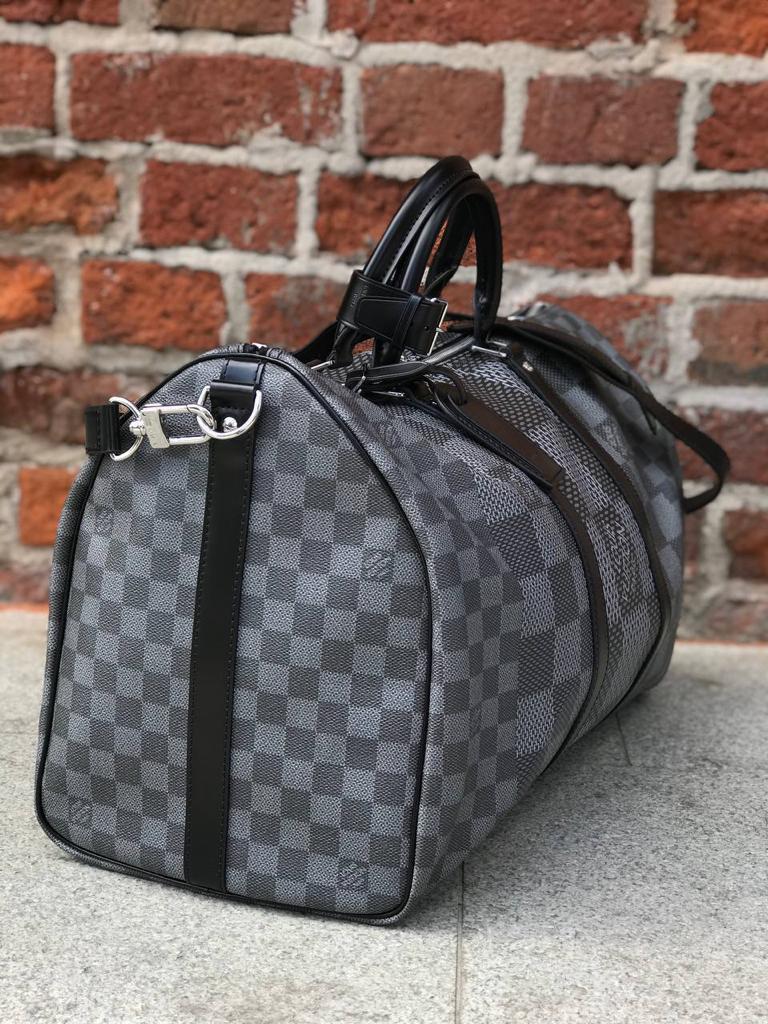 ДОРОЖНАЯ СУМКА LOUIS VUITTON детальное фото