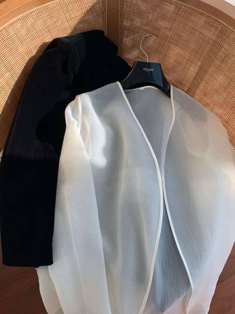 ПИДЖАК И БЛУЗКА CELINE детальное фото