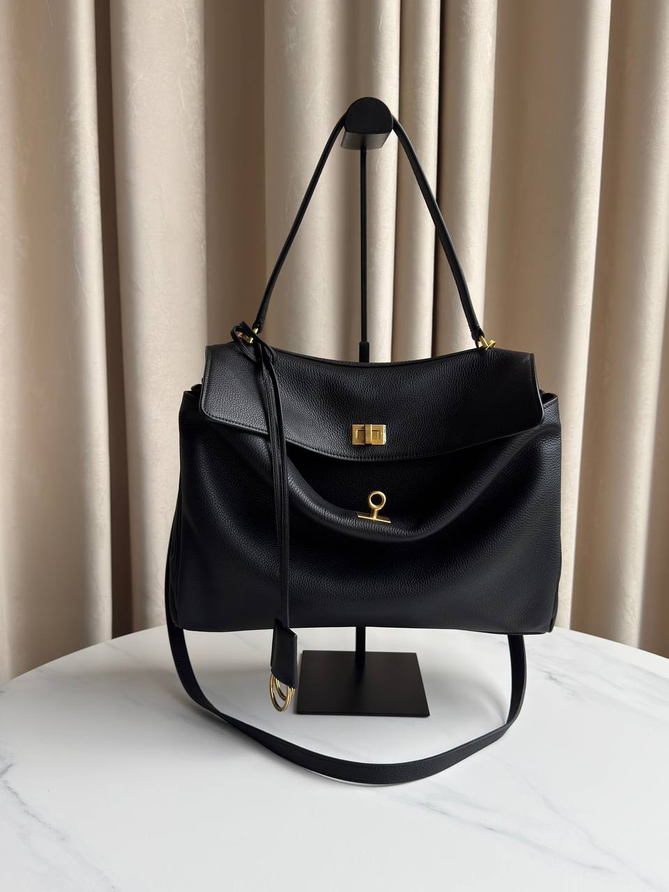 СУМКА BALENCIAGA RODEO MEDIUM детальное фото