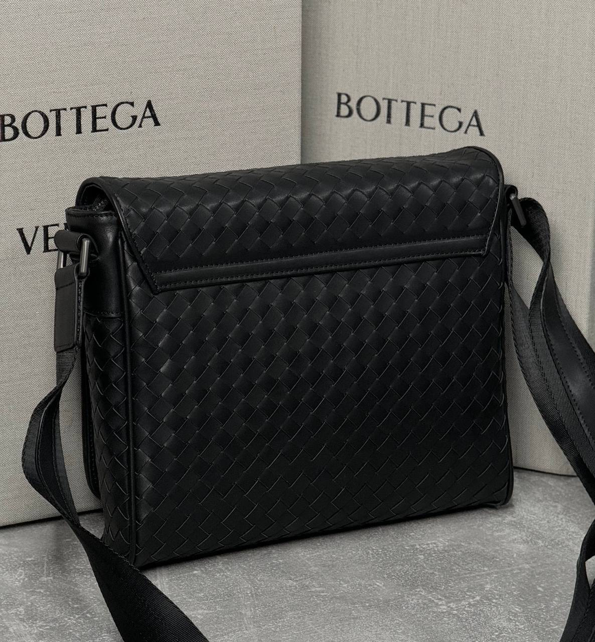 МУЖСКАЯ СУМКА МЕССЕНДЖЕР BOTTEGA VENETA детальное фото