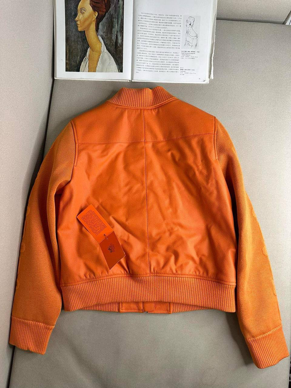 БОМБЕР HERMES детальное фото