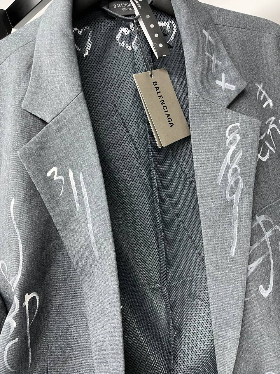 ПИДЖАК BALENCIAGA детальное фото