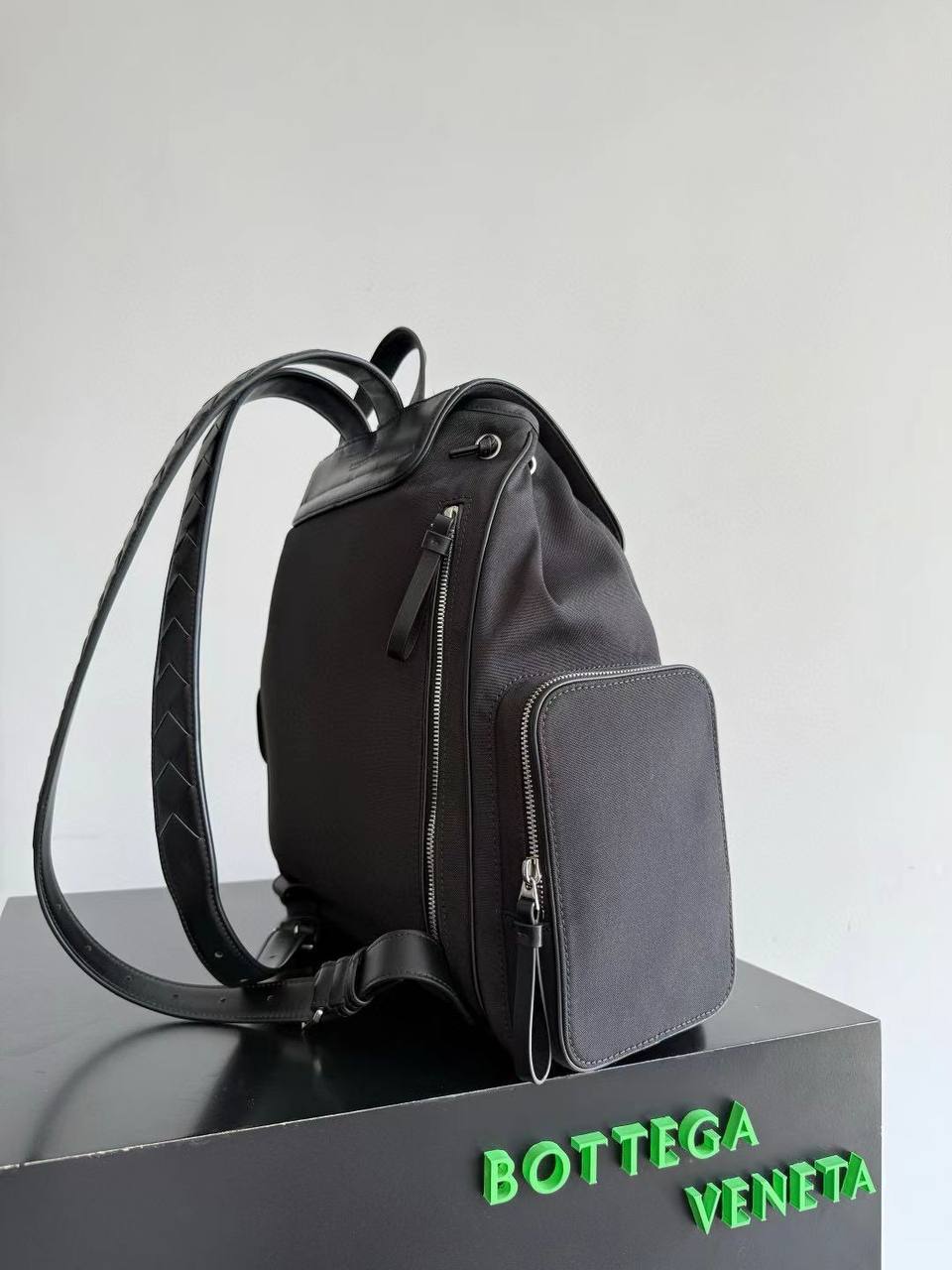 МУЖСКОЙ РЮКЗАК BOTTEGA VENETA детальное фото