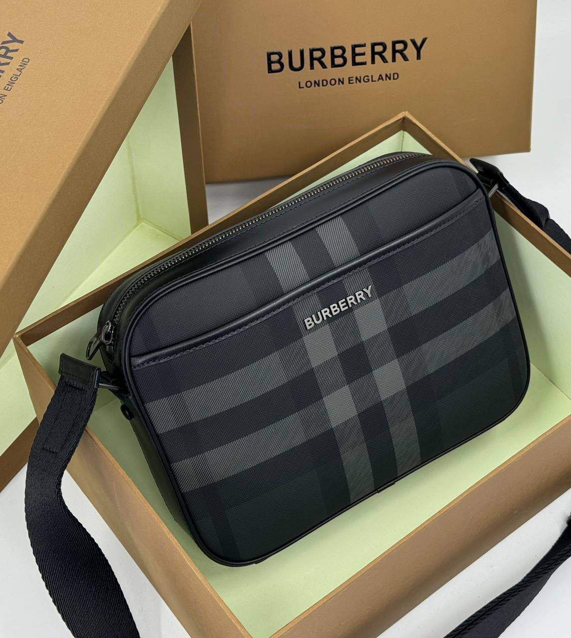 МУЖСКАЯ СУМКА МЕССЕНДЖЕР BURBERRY детальное фото