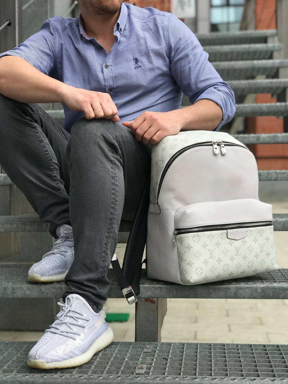 МУЖСКОЙ РЮКЗАК LOUIS VUITTON детальное фото