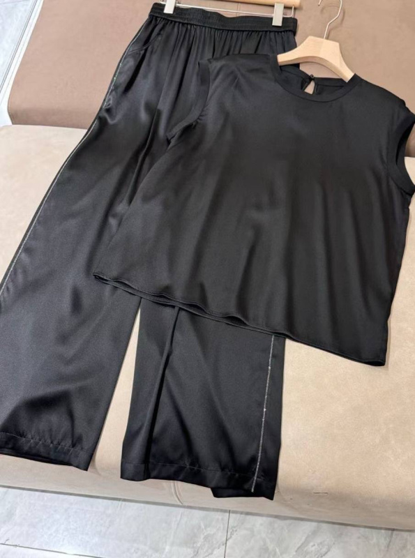 КОСТЮМ BRUNELLO CUCINELLI фото