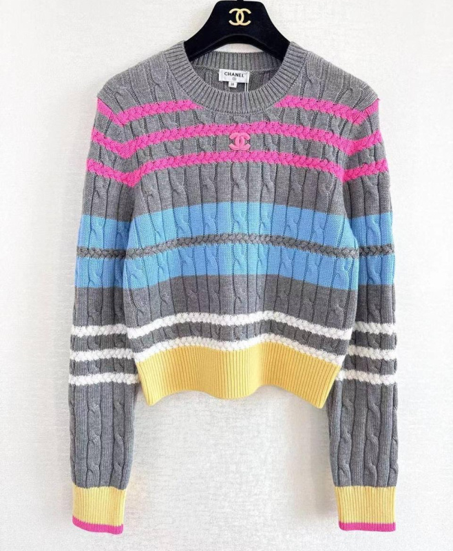 СВИТЕР CHANEL фото