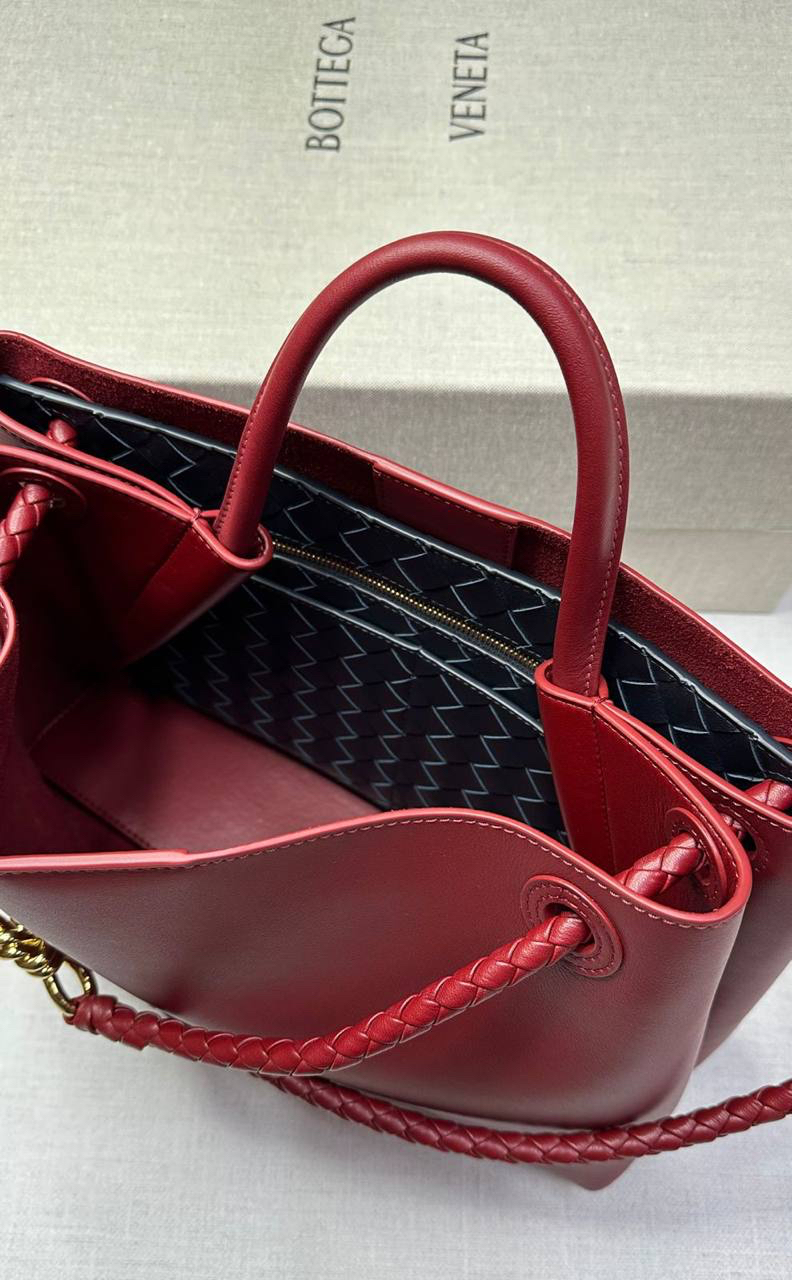 СУМКА BOTTEGA VENETA детальное фото
