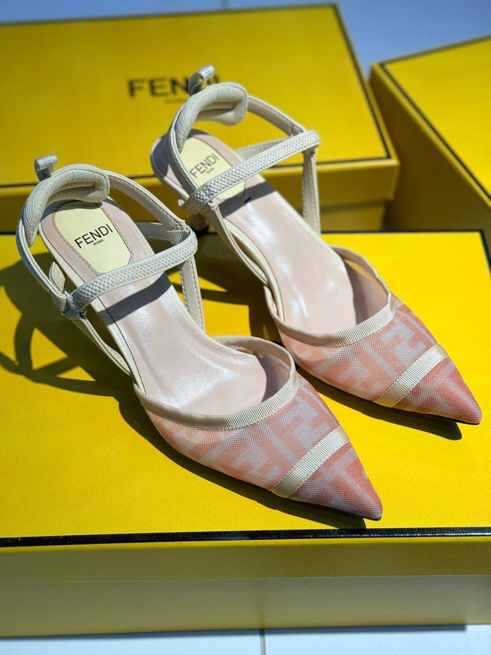 ТУФЛИ FENDI детальное фото