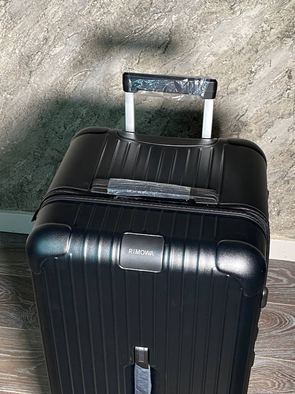 ЧЕМОДАН RIMOWA детальное фото