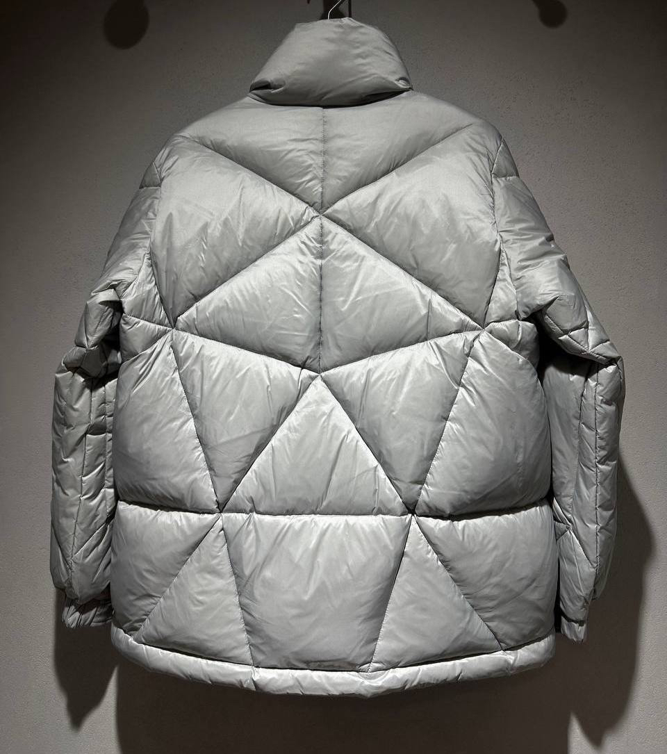 ПУХОВИК MONCLER детальное фото