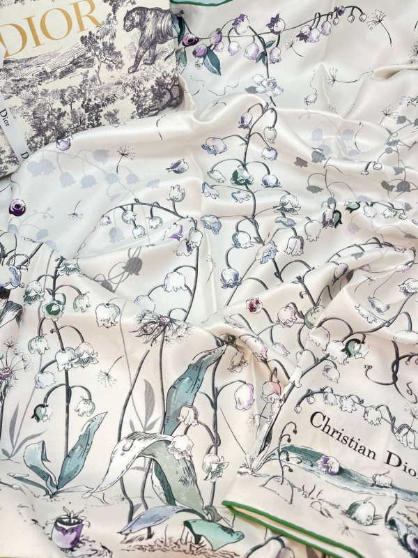ПЛАТОК CHRISTIAN DIOR фото