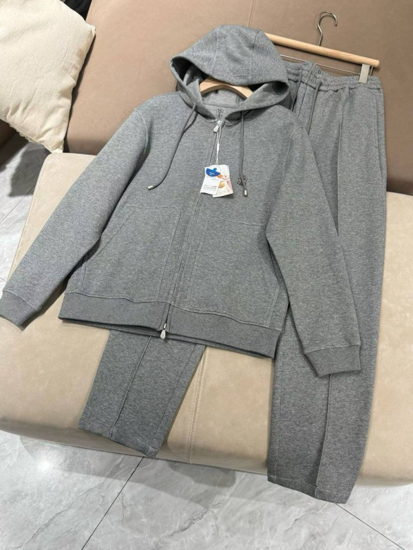 МУЖСКОЙ КОСТЮМ BRUNELLO CUCINELLI фото