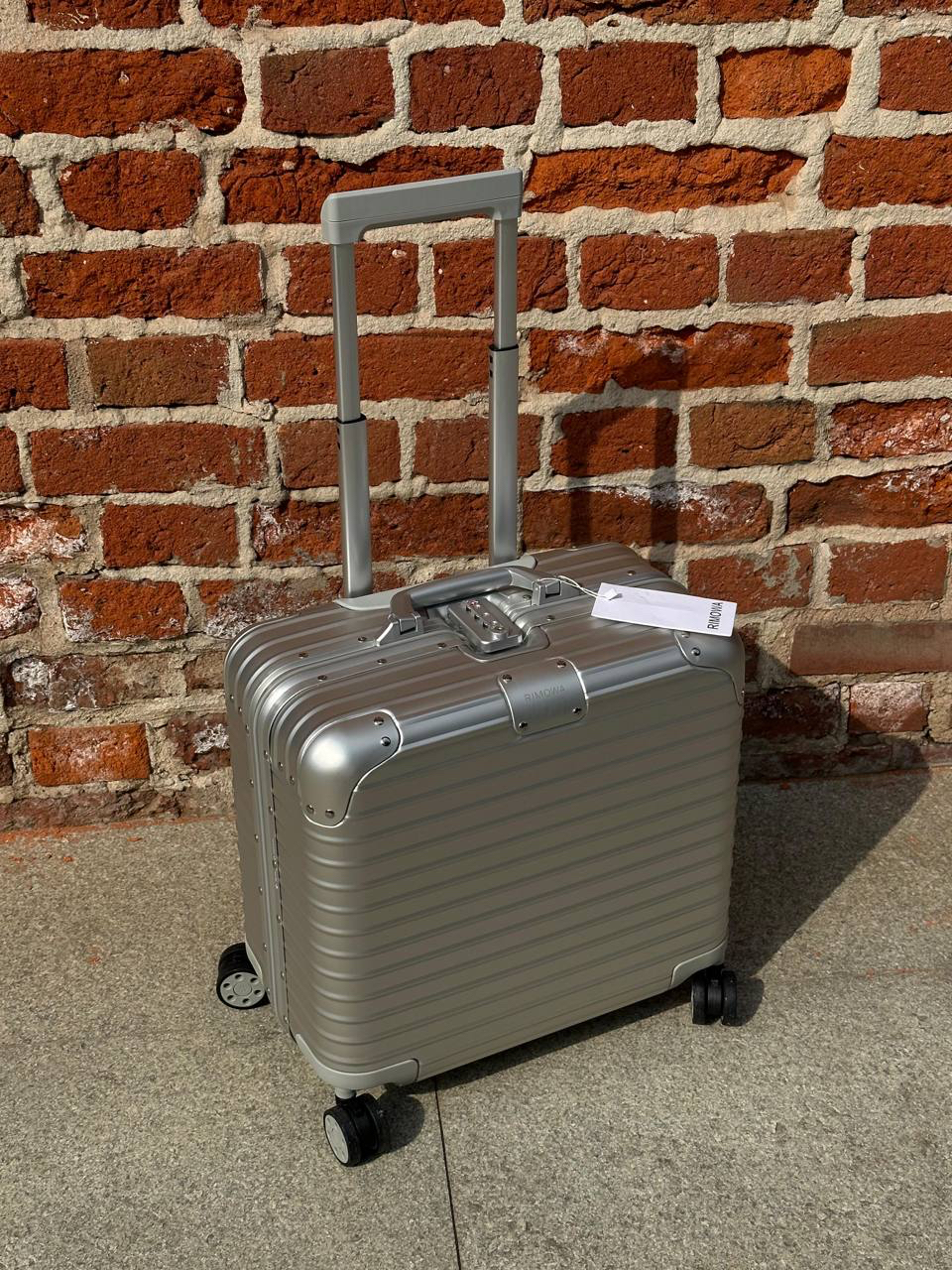ЧЕМОДАН RIMOWA детальное фото