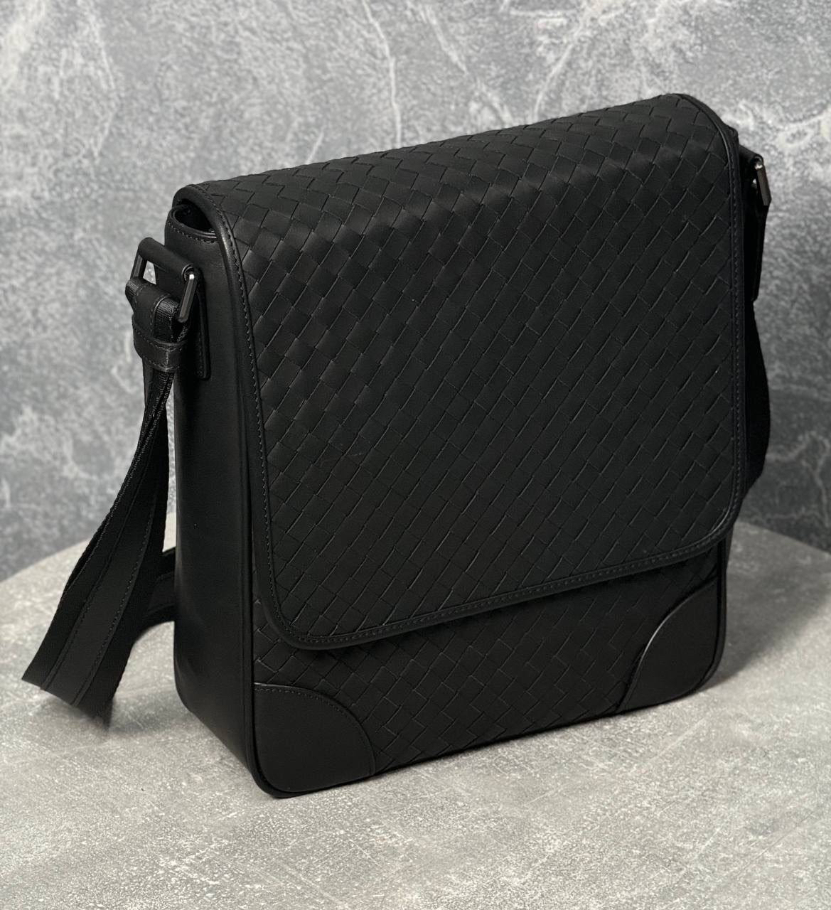 МУЖСКАЯ СУМКА МЕССЕНДЖЕР BOTTEGA VENETA детальное фото