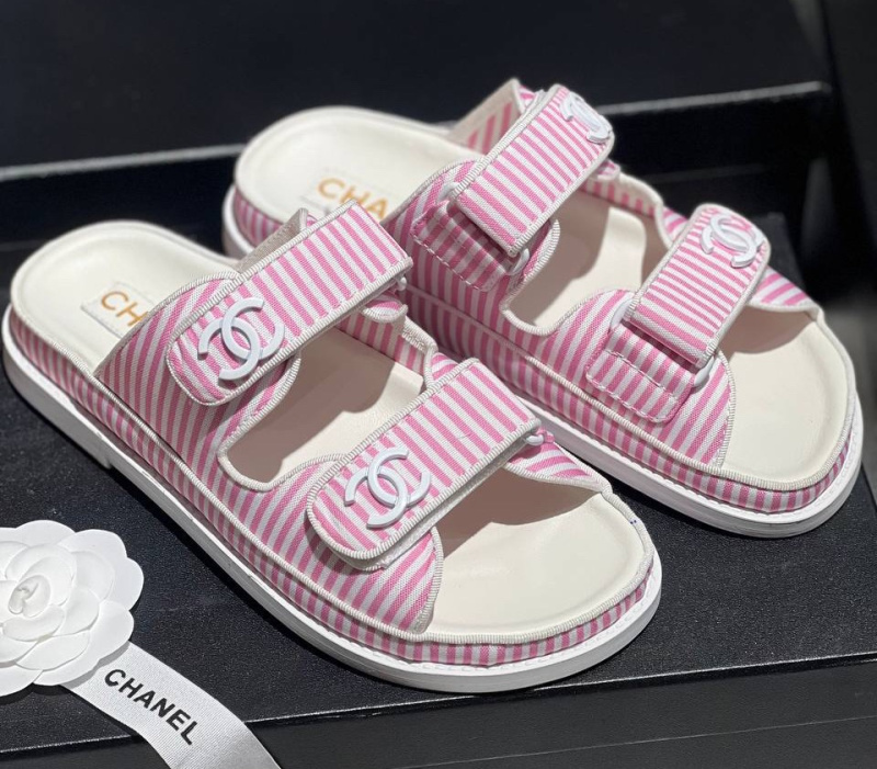 ШЛЕПКИ CHANEL фото