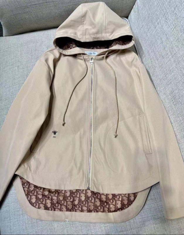 ВЕТРОВКА CHRISTIAN DIOR фото