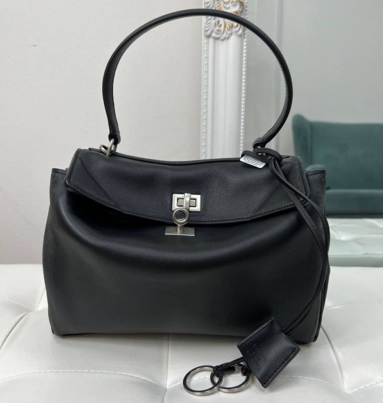 СУМКА BALENCIAGA RODEO фото