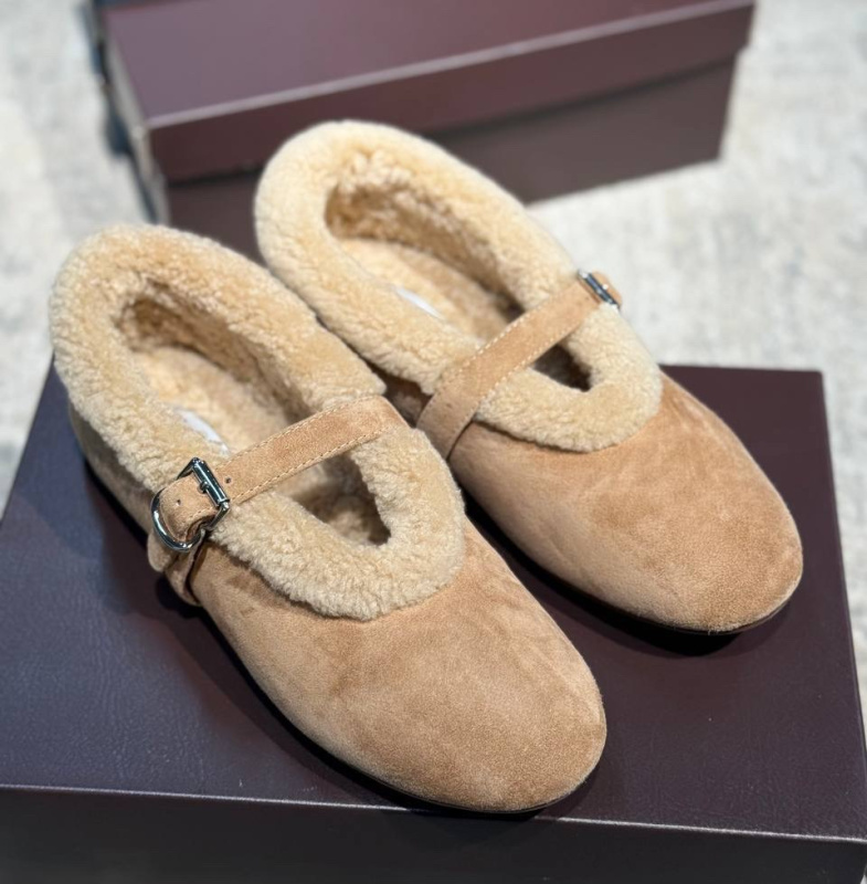 БАЛЕТКИ ALAIA фото