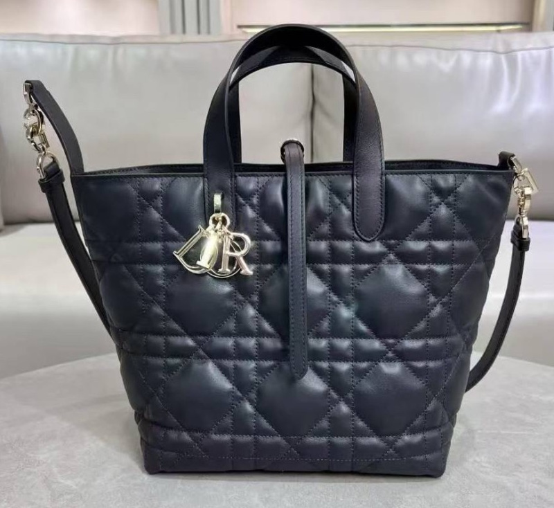 СУМКА CHRISTIAN DIOR фото