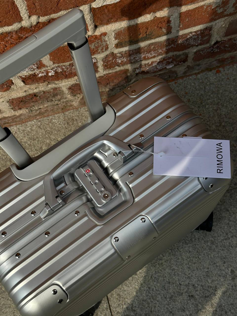 ЧЕМОДАН RIMOWA детальное фото