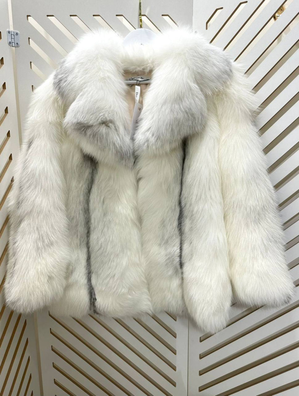 ШУБА CHRISTIAN DIOR фото