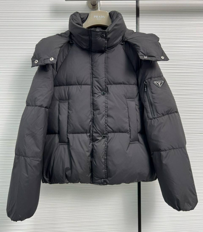 ПУХОВИК PRADA фото