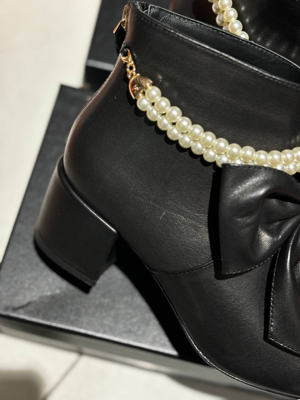 БОТИЛЬОНЫ CHANEL детальное фото