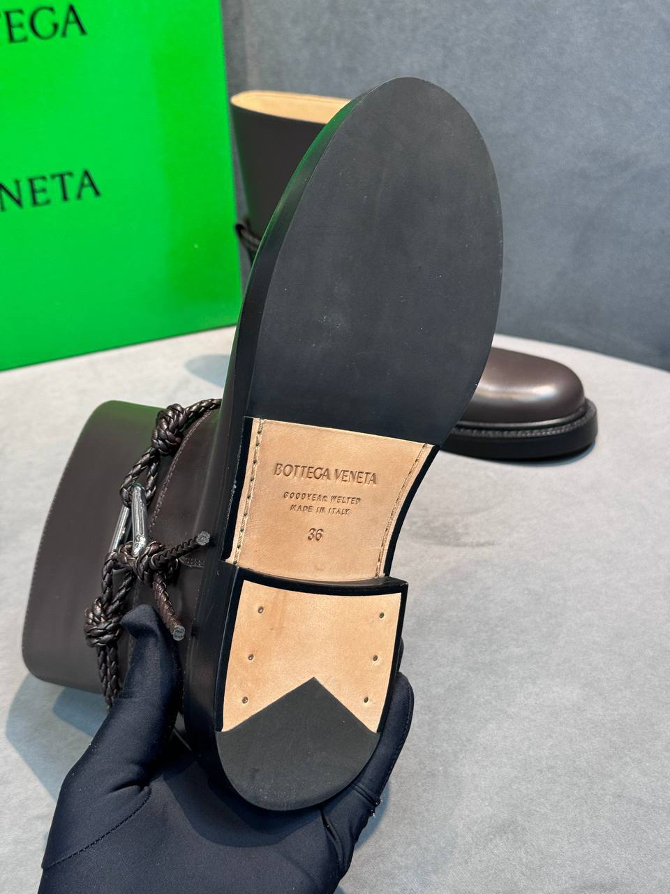САПОГИ BOTTEGA VENETA детальное фото
