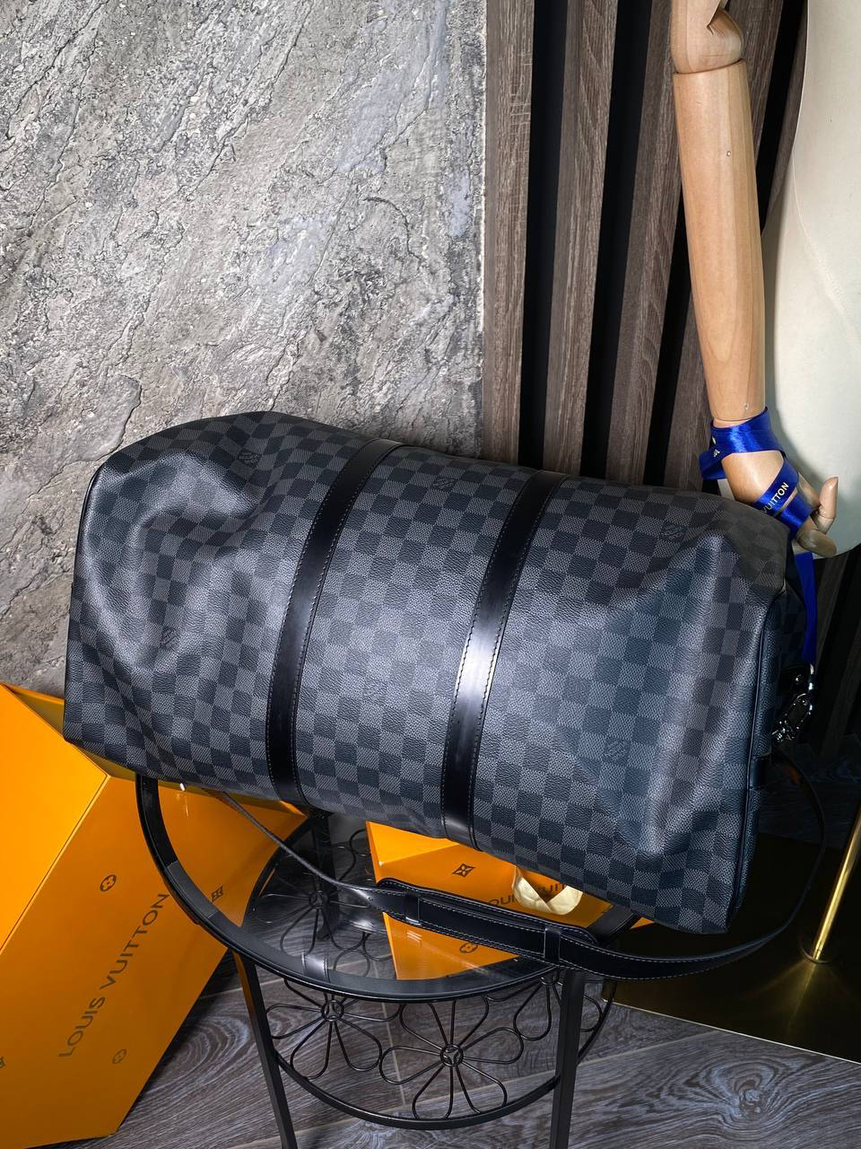 ДОРОЖНАЯ СУМКА LOUIS VUITTON детальное фото