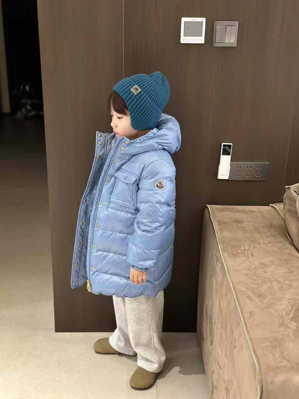 ДЕТСКИЙ ПУХОВИК MONCLER детальное фото