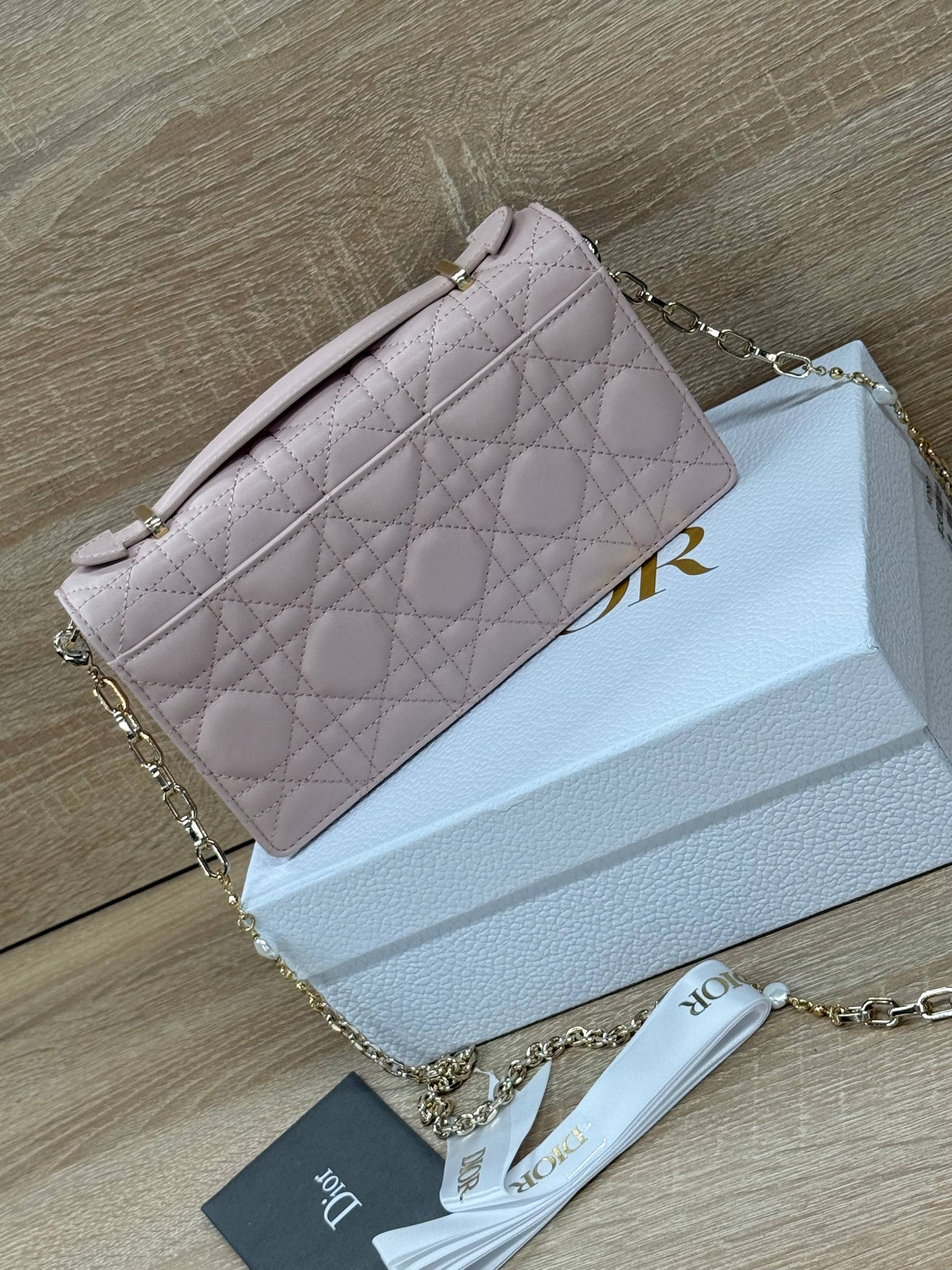 СУМКА CHRISTIAN DIOR детальное фото