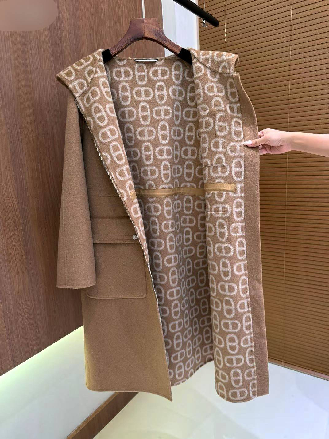 ПАЛЬТО HERMES детальное фото