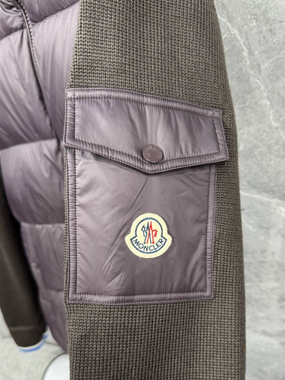 МУЖСКАЯ КУРТКА MONCLER детальное фото