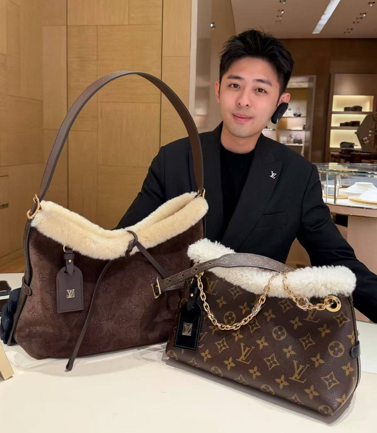 СУМКА LOUIS VUITTON детальное фото