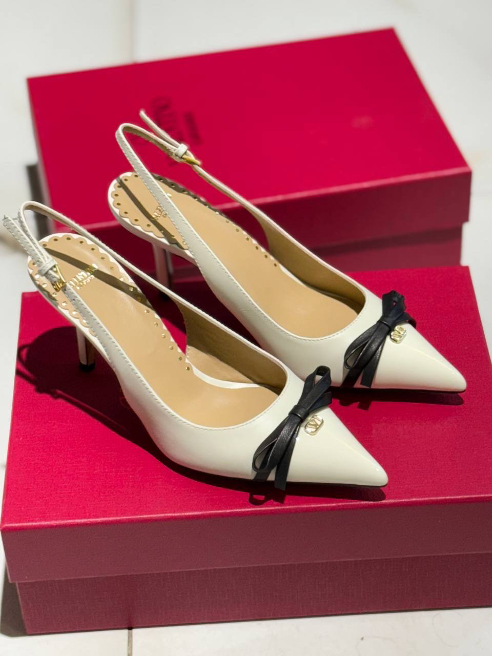 ТУФЛИ VALENTINO детальное фото