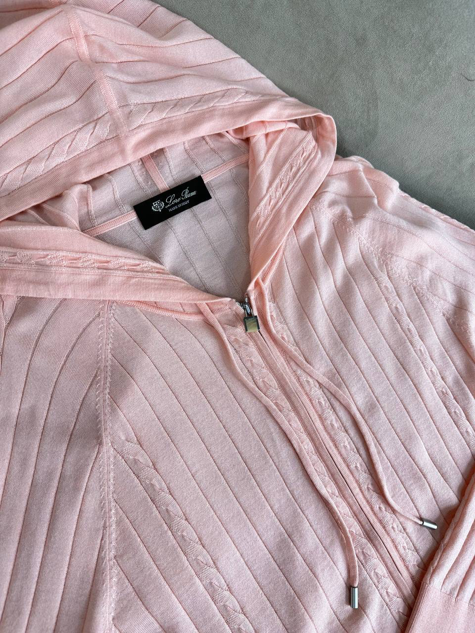 КОСТЮМ LORO PIANA детальное фото