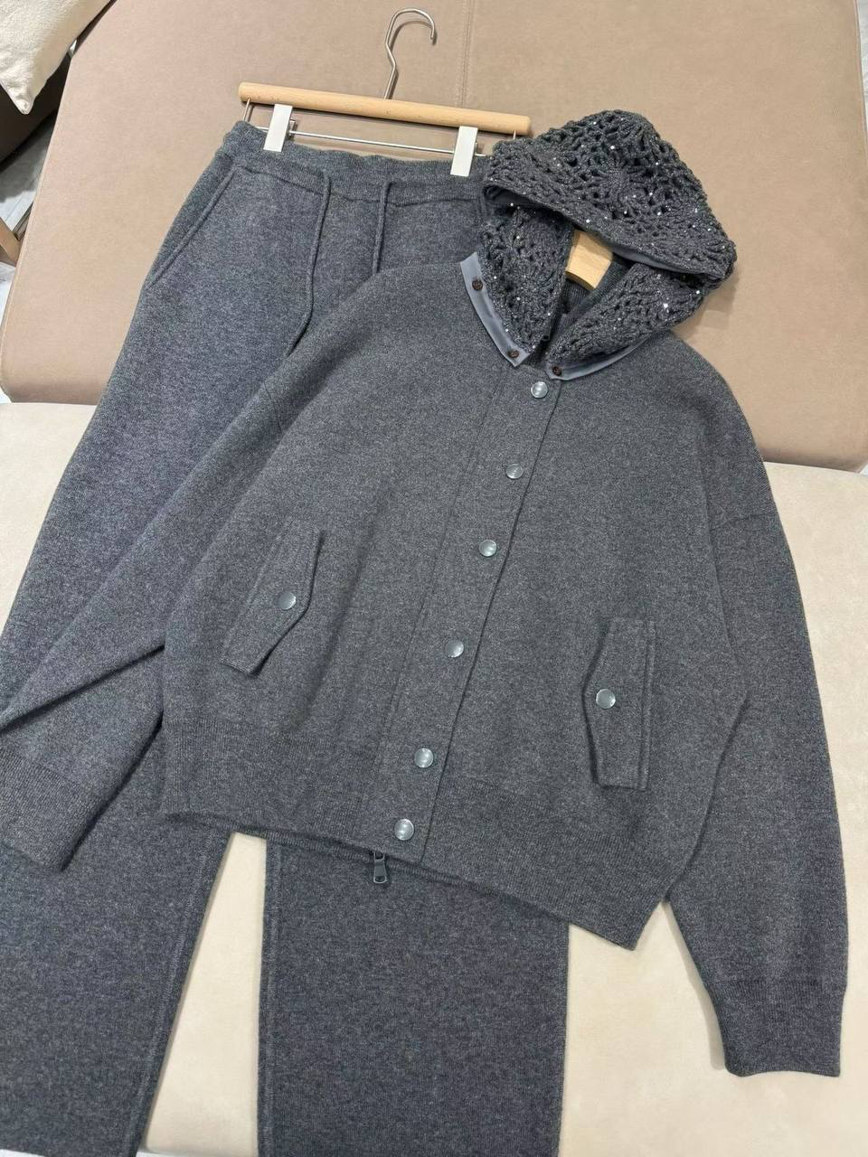 КОСТЮМ BRUNELLO CUCINELLI детальное фото