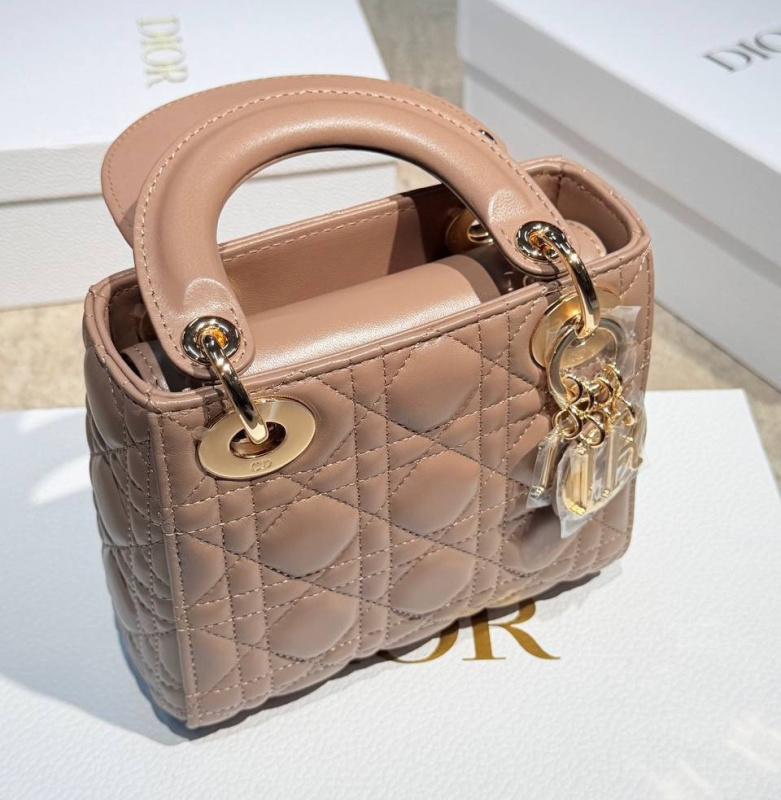 СУМКА CHRISTIAN DIOR LADY фото