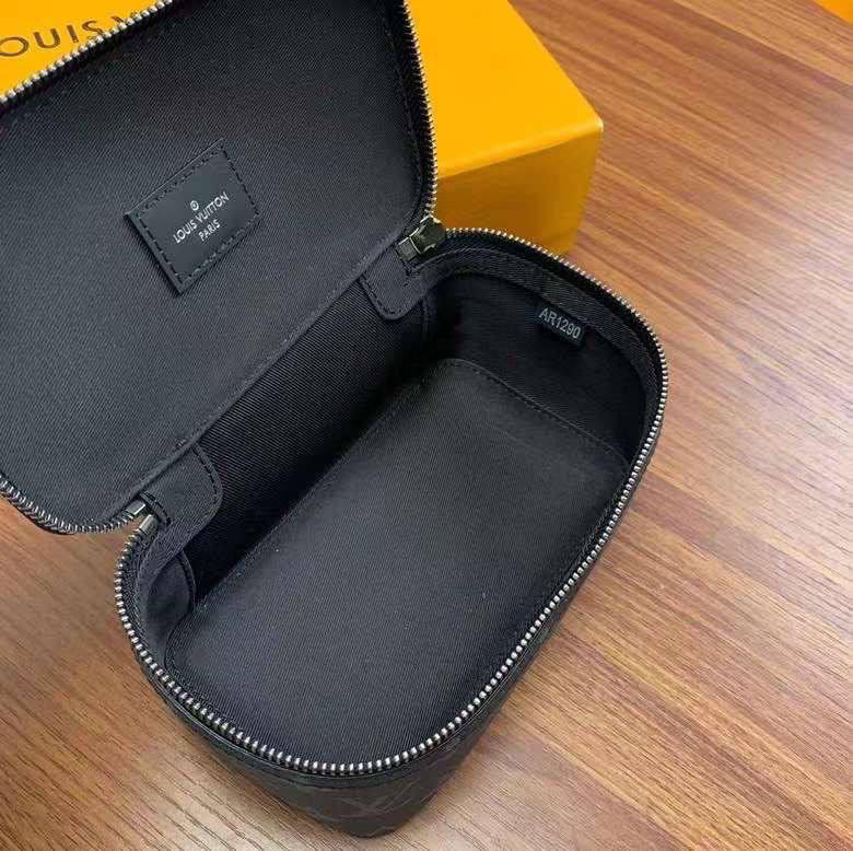 МУЖСКОЙ НЕСЕССЕР КОСМЕТИЧКА LOUIS VUITTON детальное фото