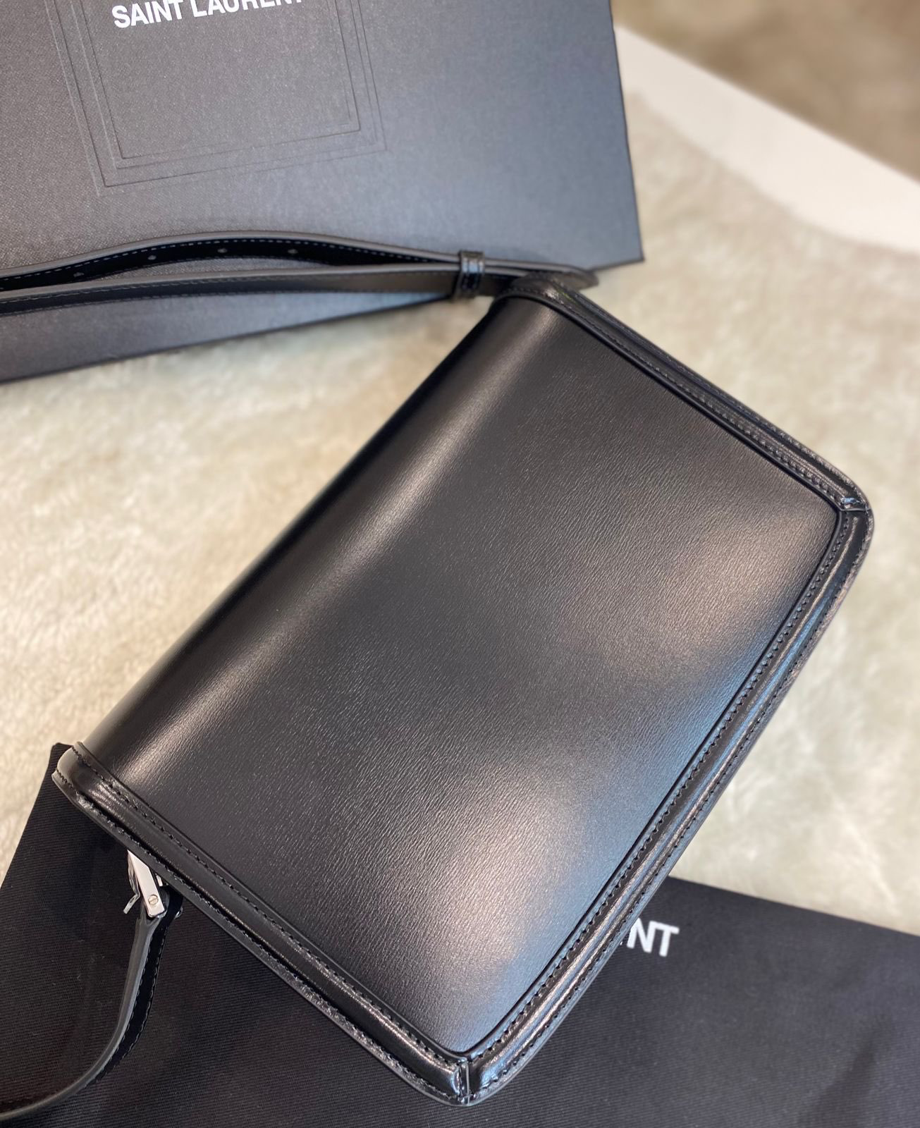 СУМКА SAINT LAURENT детальное фото