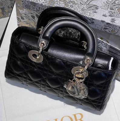 СУМКА CHRISTIAN DIOR LADY фото