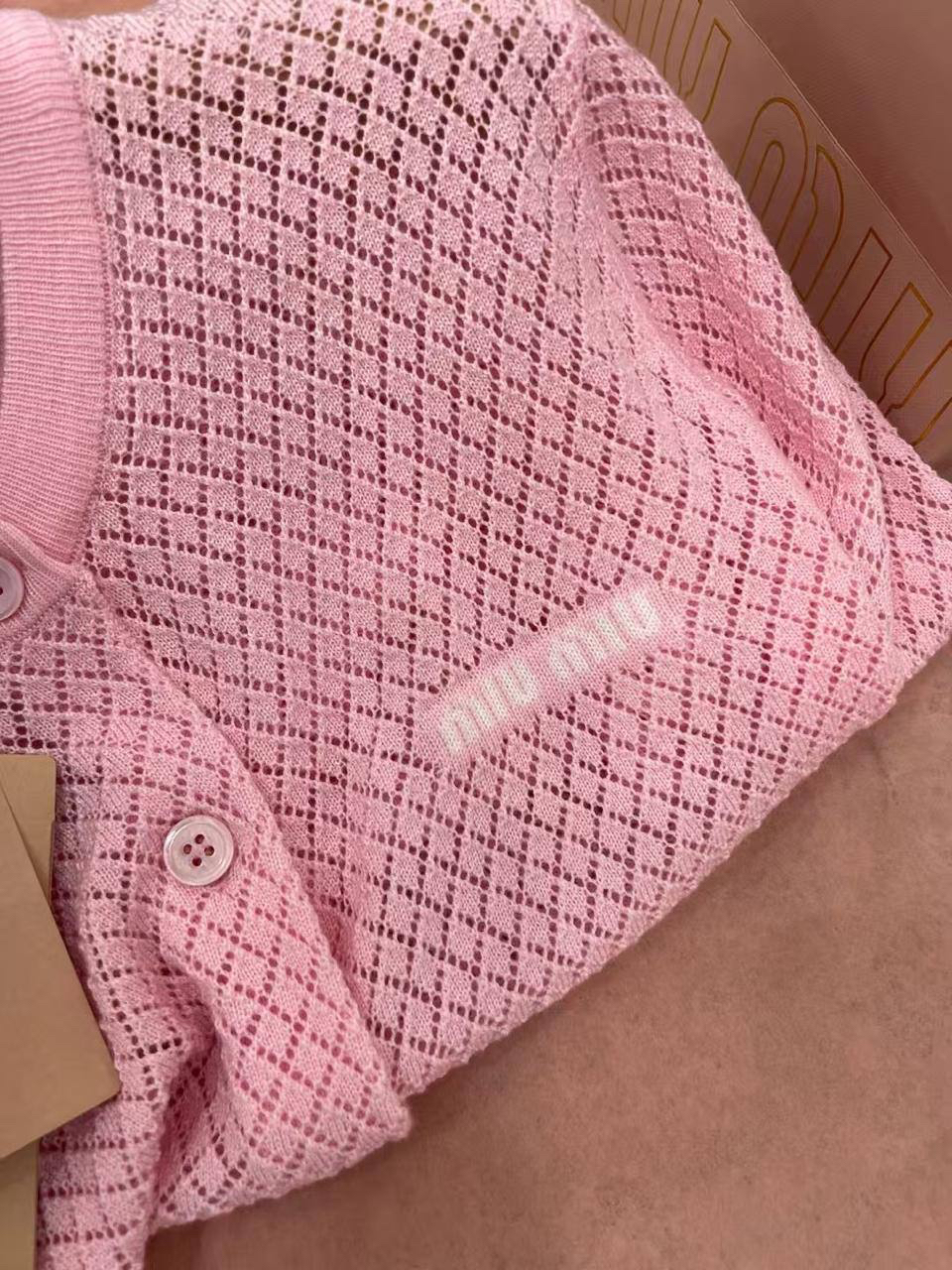 КАРДИГАН MIU MIU детальное фото