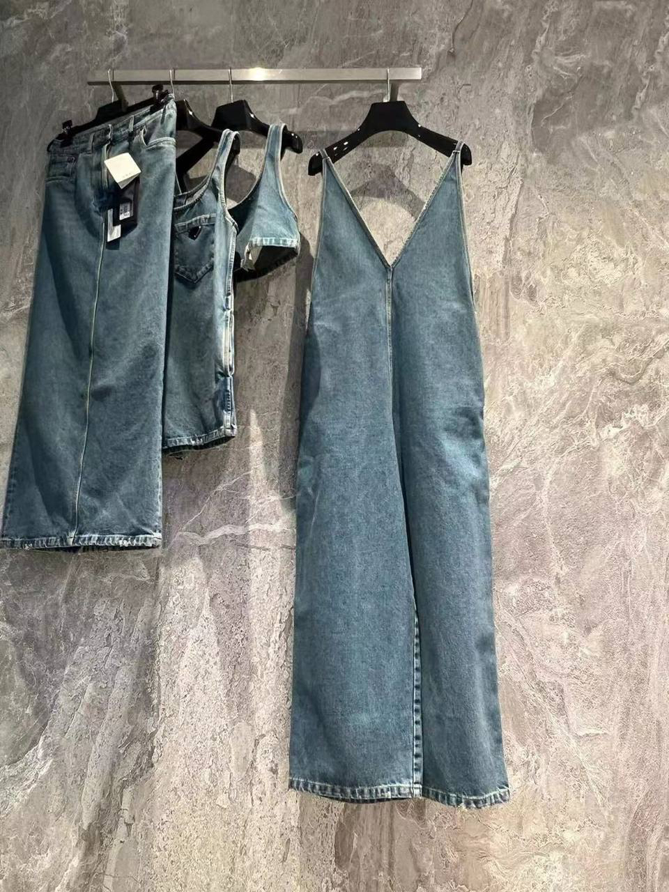 КОМБИНЕЗОН PRADA детальное фото