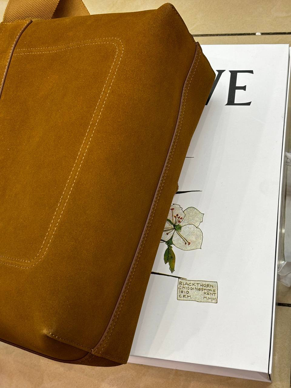 МУЖСКАЯ СУМКА МЕССЕНДЖЕР LOEWE детальное фото