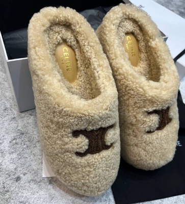 ШЛЕПКИ CELINE фото