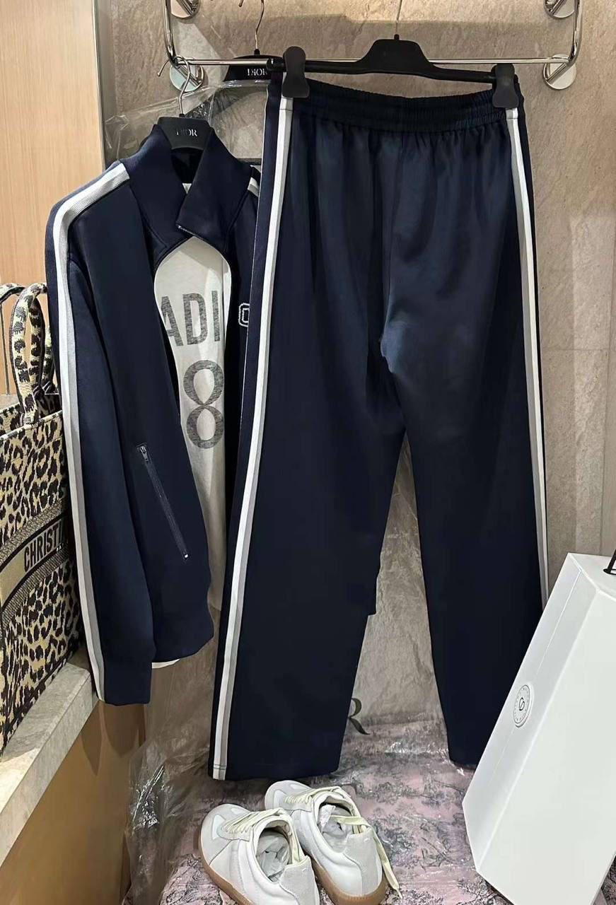 КОСТЮМ VALENTINO детальное фото