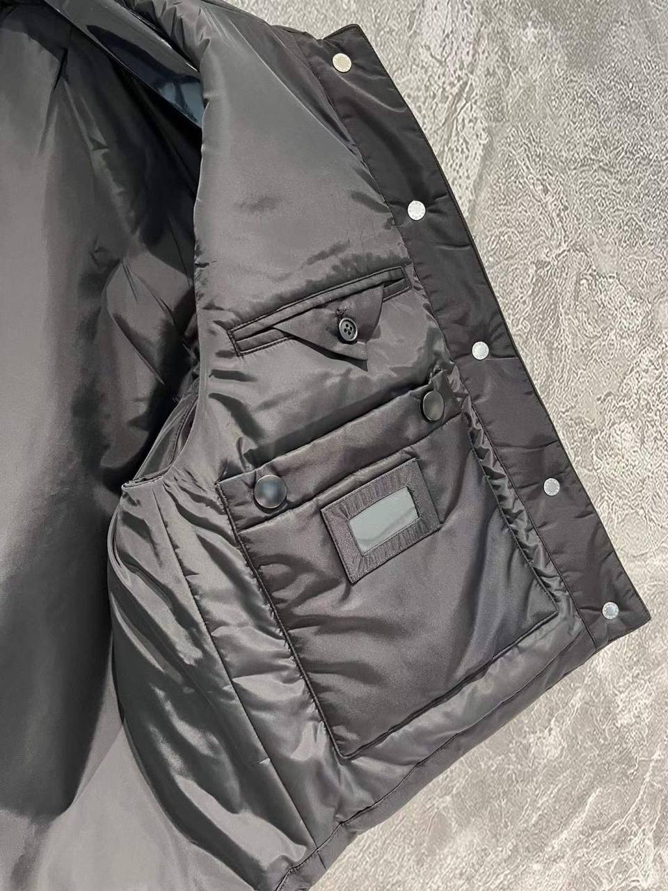 ЖИЛЕТ PRADA детальное фото