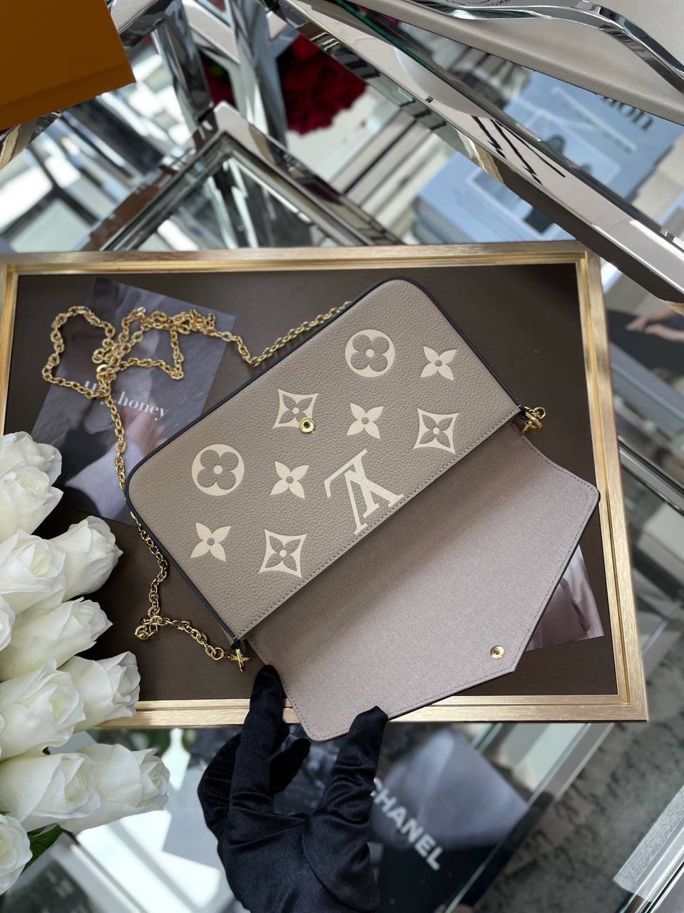 СУМКА LOUIS VUITTON детальное фото